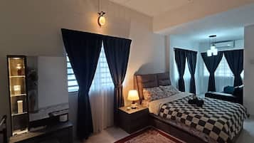 4 bedrooms, iron/ironing board, free WiFi