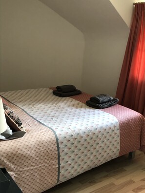 1 Schlafzimmer, WLAN, Bettwäsche