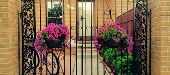 Country in the city Townhouse