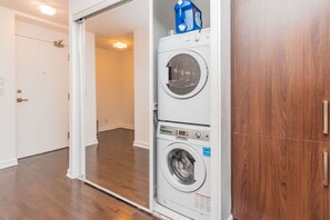 1 bedroom, iron/ironing board, free WiFi