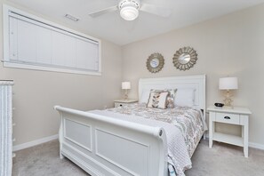 4 bedrooms, iron/ironing board, free WiFi, bed sheets