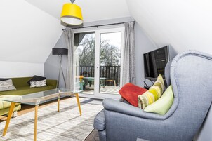 45-inch flat-screen TV with digital channels, TV