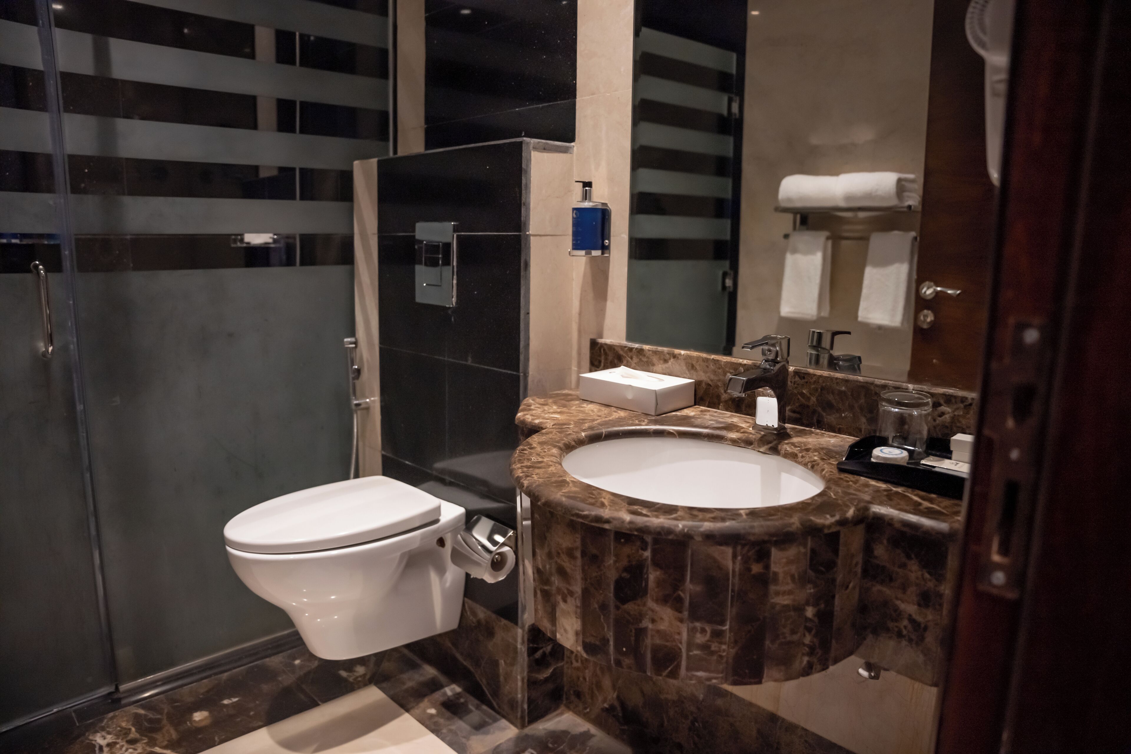 Photo - Rosemond Al Hamra