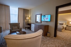 Ropa de cama de alta calidad, colchones Select Comfort y minibar