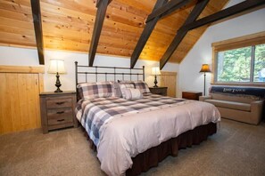 3 Schlafzimmer, Schreibtisch, Bügeleisen/Bügelbrett, WLAN
