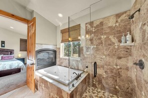Bathtub, hair dryer, towels - Inviting Cabin with Decks, 2 Miles to Lake Tahoe! (Kings Beach)