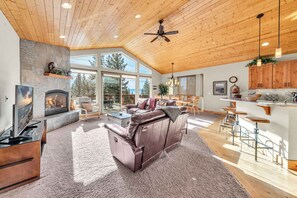 TV, fireplace, books - Inviting Cabin with Decks, 2 Miles to Lake Tahoe! (Kings Beach)