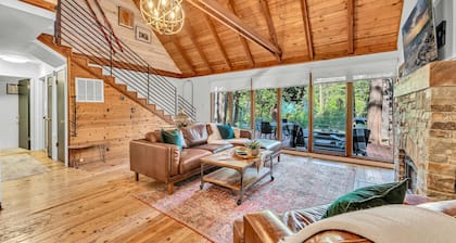 The Rigi Chalet | HOA Beach Access/Close to town!