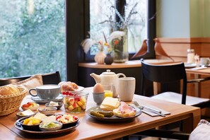 Daily buffet breakfast for a fee - Wedina Serviced Apartments (Hamburg)