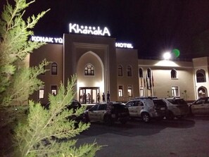 Exterior - Hotel Khanaka (Turkestan)