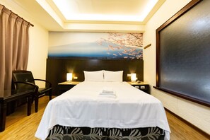 Deluxe Double Room, 1 Double Bed, Non Smoking | Free WiFi