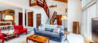 Light-filled, dog-friendly home with fireplace & great location near skiing/golf