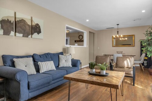 Family Ranch Near Buffalo & Airport Sleeps 9 Pet-Friendly Fenced Yard