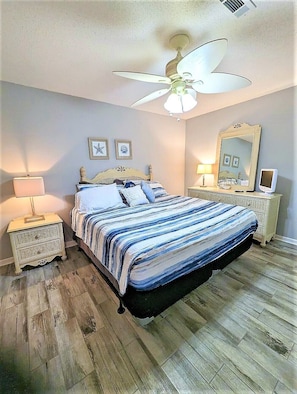 3 chambres, fer et planche à repasser, Wi-Fi gratuit, draps fournis
