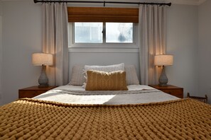 1 غرفة نوم ومكتب وسرير سفر وواي فاي مجانًا