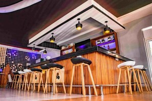 Bar (en la propiedad)