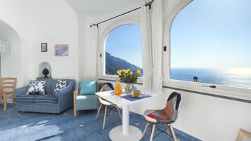 Villa, 3 Bedrooms, Terrace, Sea View | Living room