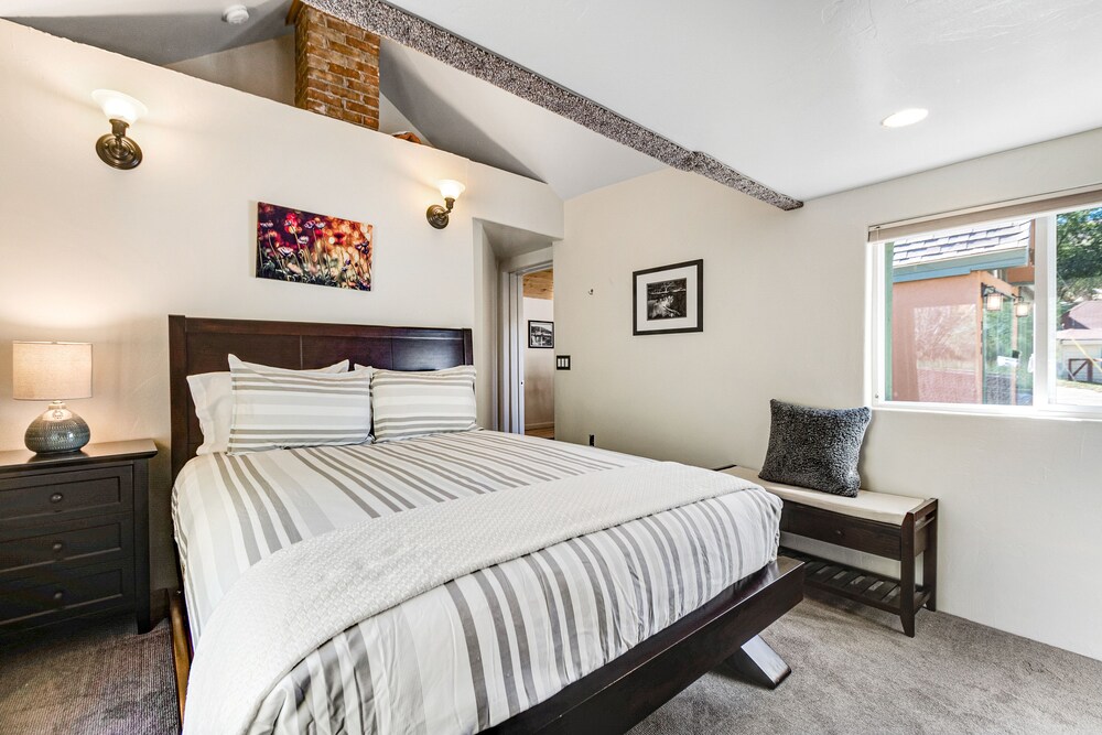 Spacious home with private patio, grill, W/D, & central AC walk to