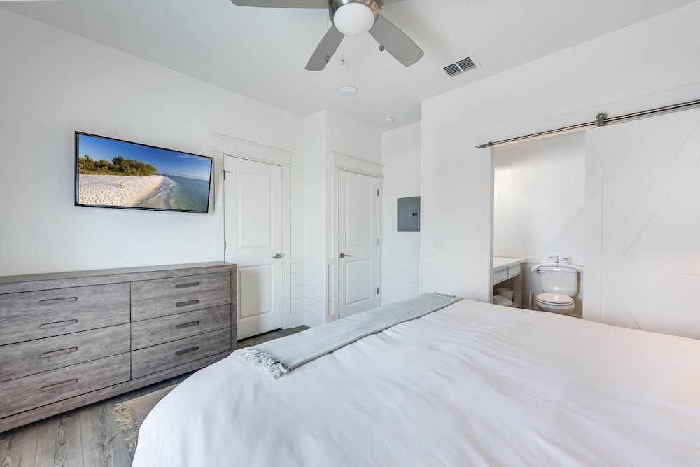 Old Town Cottage Unit 15 Pet Friendly, Pool! Corpus Christi Vrbo