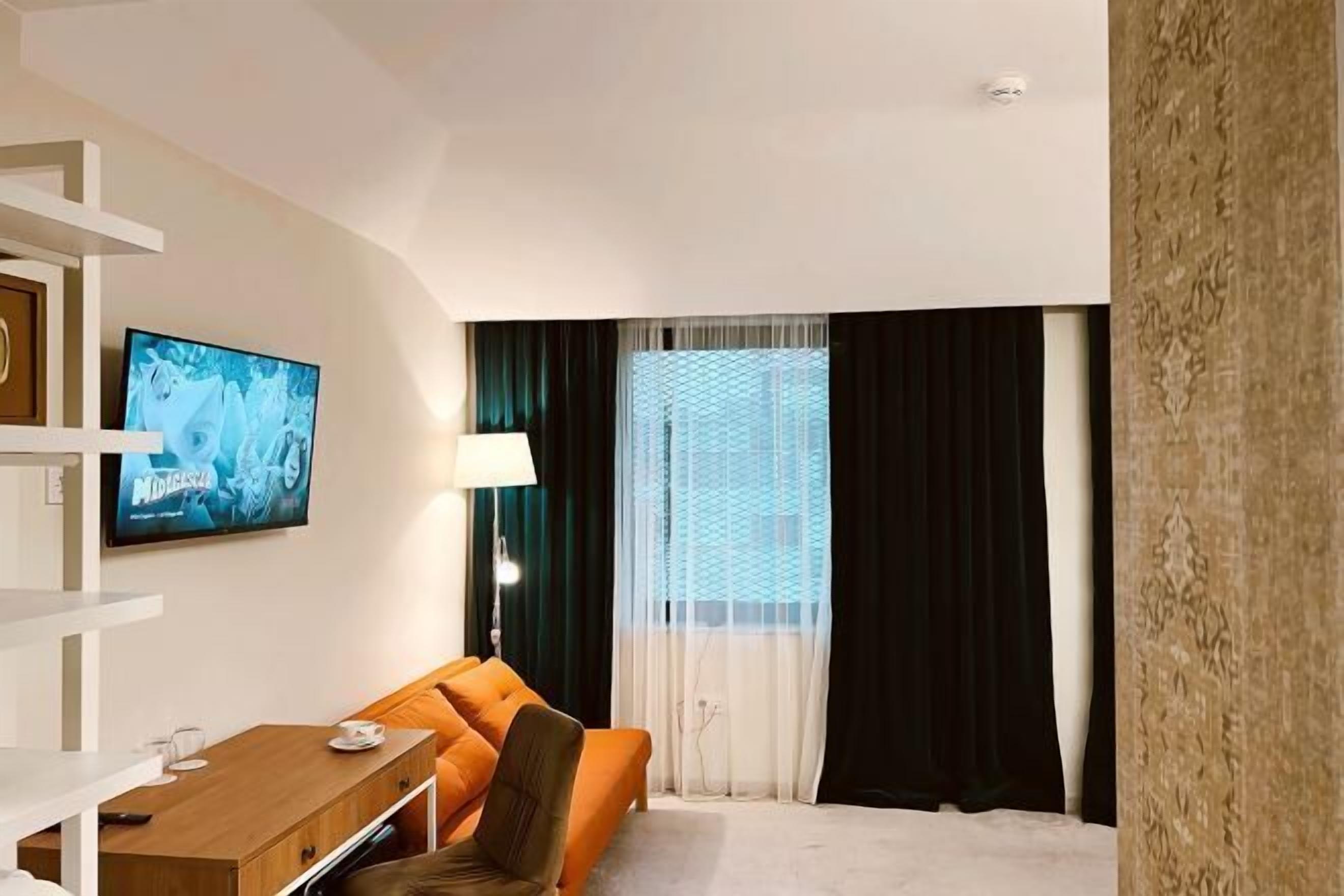 Coin séjour | Télévision à écran plat de 50 pouces avec chaînes numériques, télévision