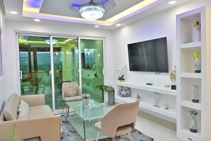 Smart TV - Apartment with jacuzzi (Santiago De Los Caballeros)