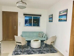TV - Apartamento cerca del monumento (Santiago De Los Caballeros)