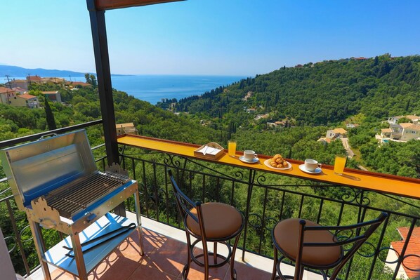 House - Eros Sea View in Kentroma (Corfu)