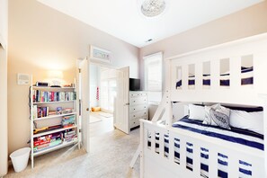 2 habitaciones, tabla de planchar con plancha y acceso a internet