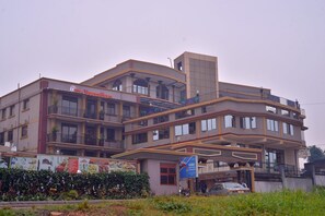 Front of property - Keba Xpress Hotel (Entebbe)