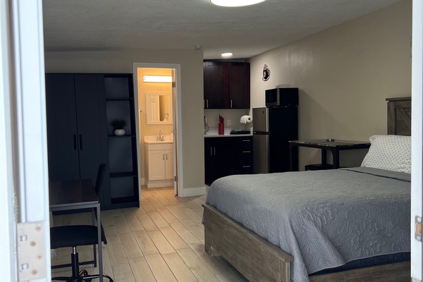 1 bedroom, iron/ironing board, WiFi, bed sheets