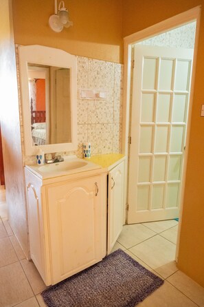 Dusche, Handtücher, Seife