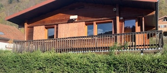 La Bresse, sublime chalet, clÎturé, jacuzzi , sauna privé, à 10min des pistes