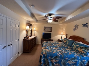 3 bedrooms, iron/ironing board, free WiFi, bed sheets - 3-bedroom waterfront home, 1 mile from Homosassa Springs Wildlife State Park (Homosassa)