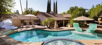 🌴Spacious & Private 5Bdr Private Retreat-Saltwater Pool/Spa, Outdoor Kitchen🌴