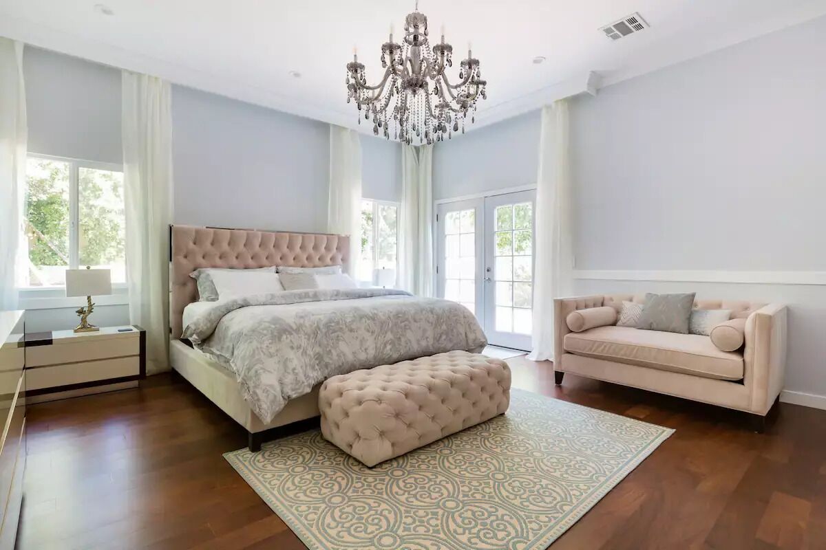 5 chambres, bureau, fer et planche à repasser, Wi-Fi gratuit