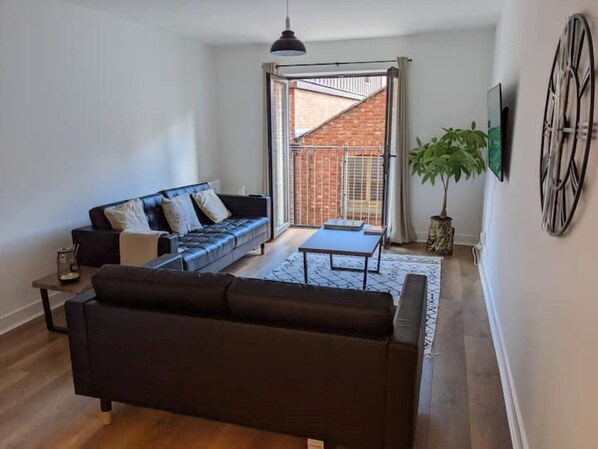 Smart-tv och en stereo