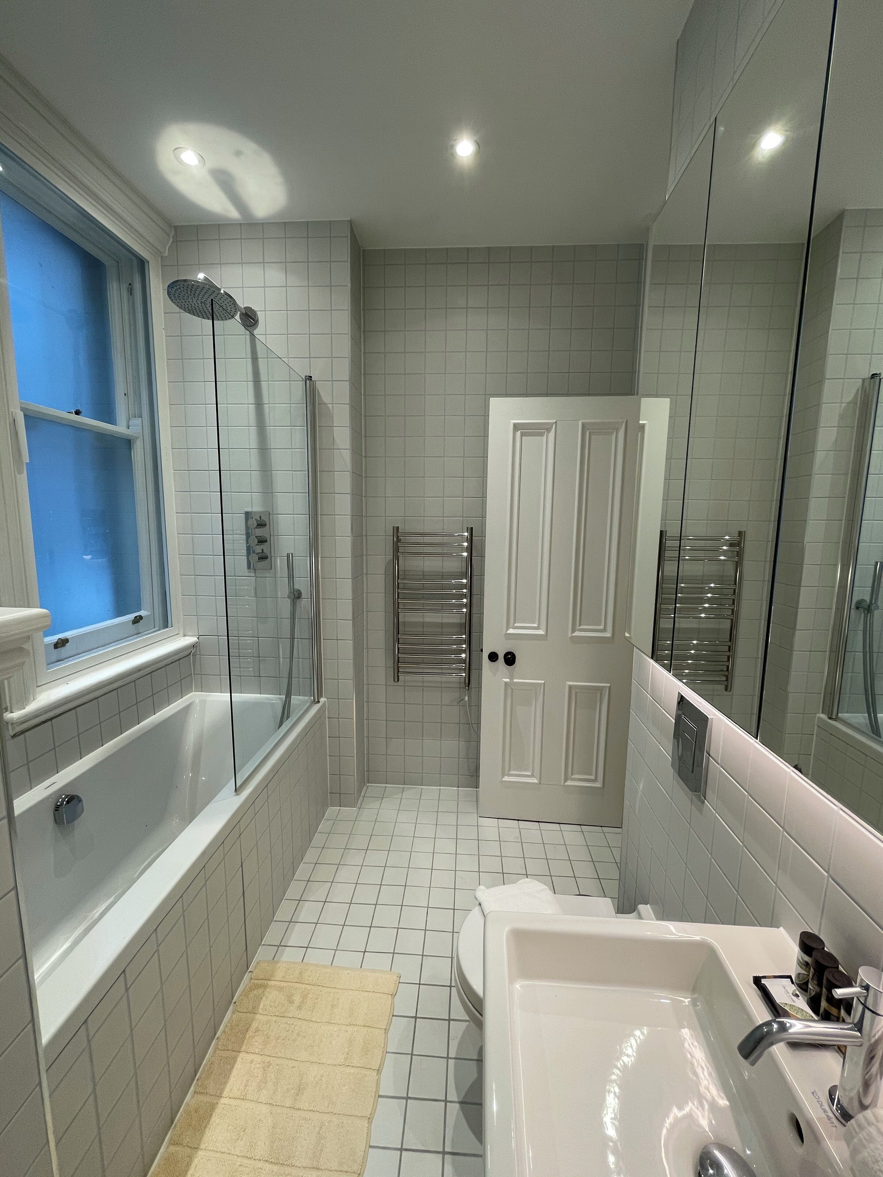 Bathtub, hair dryer
