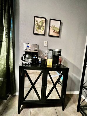 Interior - Premium Studio A w/private yard (Roswell)