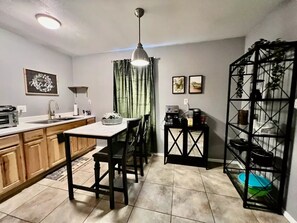 Fridge, microwave, oven, stovetop - Premium Studio A w/private yard (Roswell)