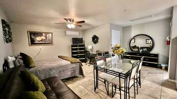 1 bedroom, iron/ironing board, free WiFi, bed sheets