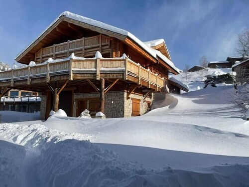 St Bernard - Superb family chalet