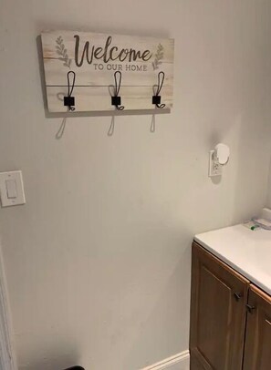 Interior - Tropical Oasis in West Park (West Park)