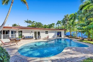 Outdoor pool, a heated pool