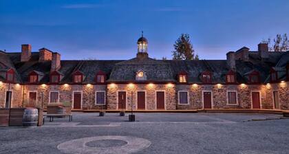 Riders' House, Jacuzzi & Stables