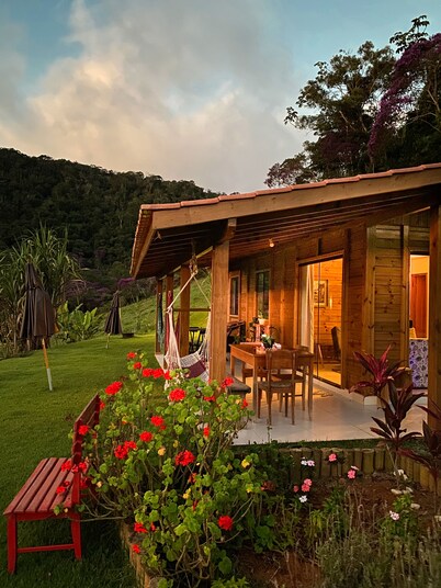 Mountain house with waterfall view in the Caravaggio Circuit! Sta Teresa-ES.