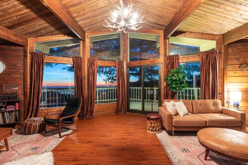 Wandering Pines - Game Room - Fire Pit - Lounge - Views