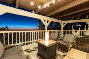 Terrace/patio - Wandering Pines - Game Room - Fire Pit - Lounge - Views (Running Springs)