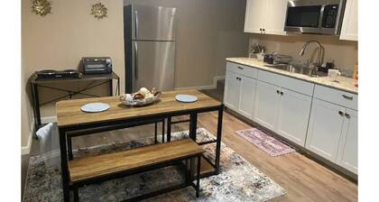 Private 2 bedroom basement apt w/ separate entry