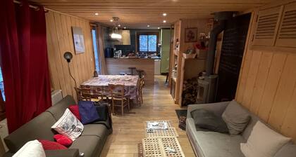Chalet familial, au calme, plein centre station des Claux Ă 250 des pistes<br>