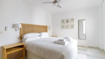 1 chambre, fer et planche Ă repasser, Wi-Fi gratuit, draps fournis